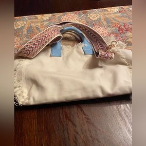 NWT Ahdorned canvas bag